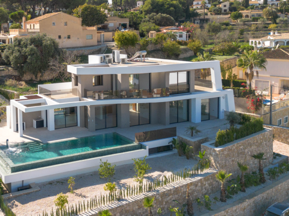 Exquisita villa de lujo en Benissa a un paso de la Playa de La Fustera