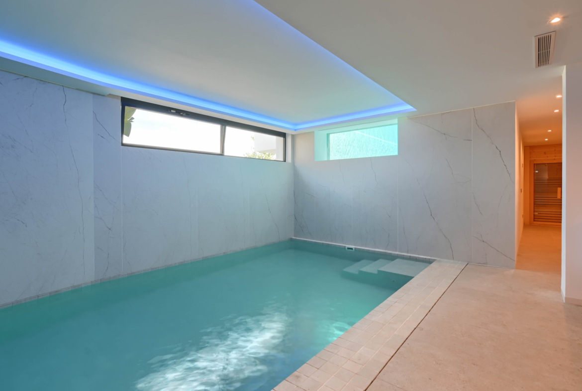 Exquisita villa de lujo en Benissa a un paso de la Playa de La Fustera
