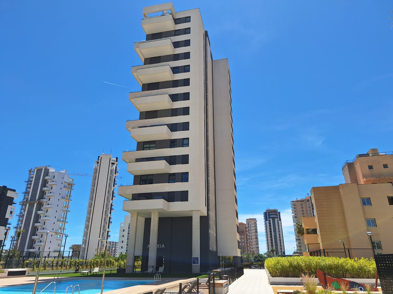 Exclusivo ático de diseño con vistas 360º sobre el Mediterráneo